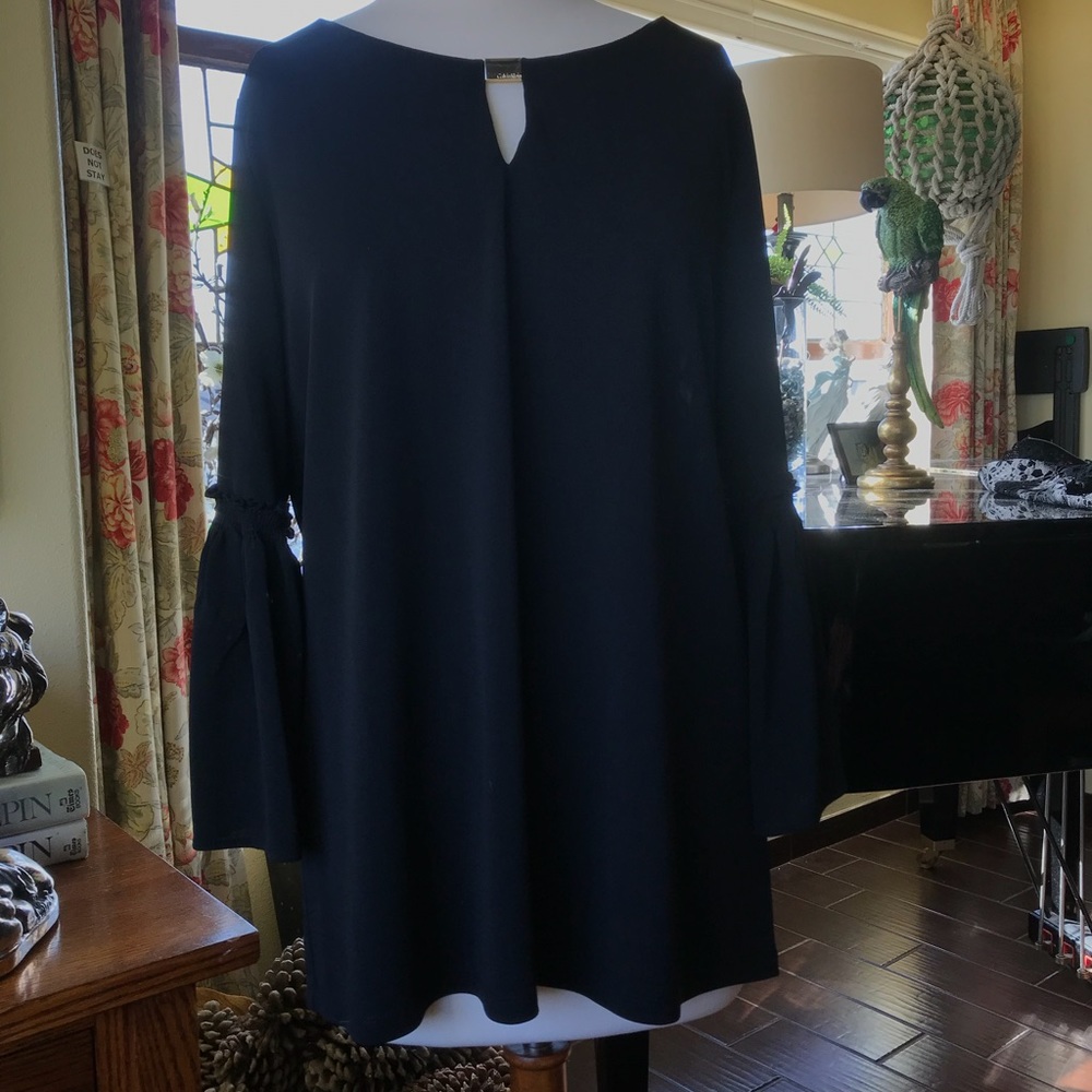 Sz L Black w/gold Calvin Klein Blouse